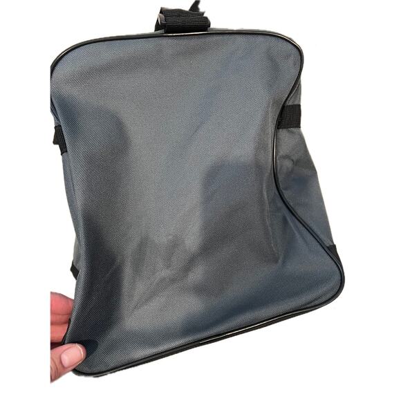 New Balance Medium Gray Black Gym Bag 18"x12"x12" - Picture 5 of 6